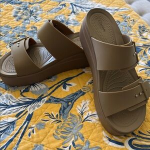 CROCS Tan Women's Sandals